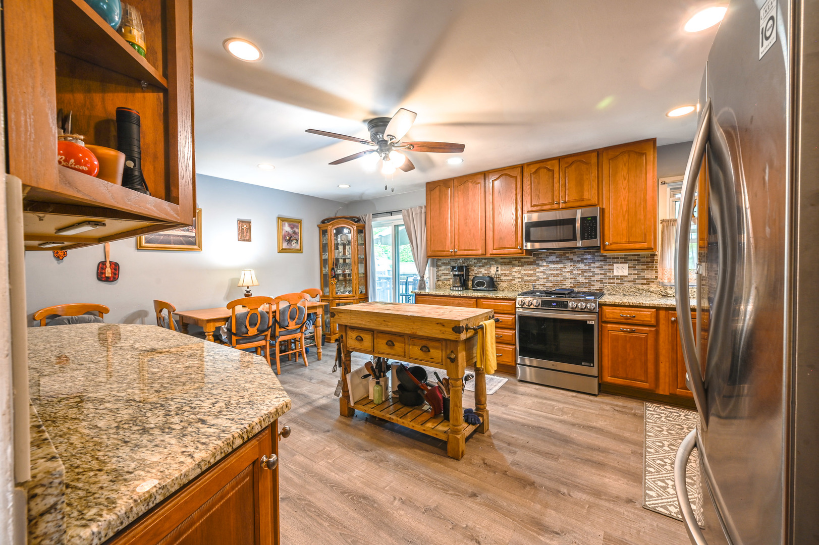 main property photo 6