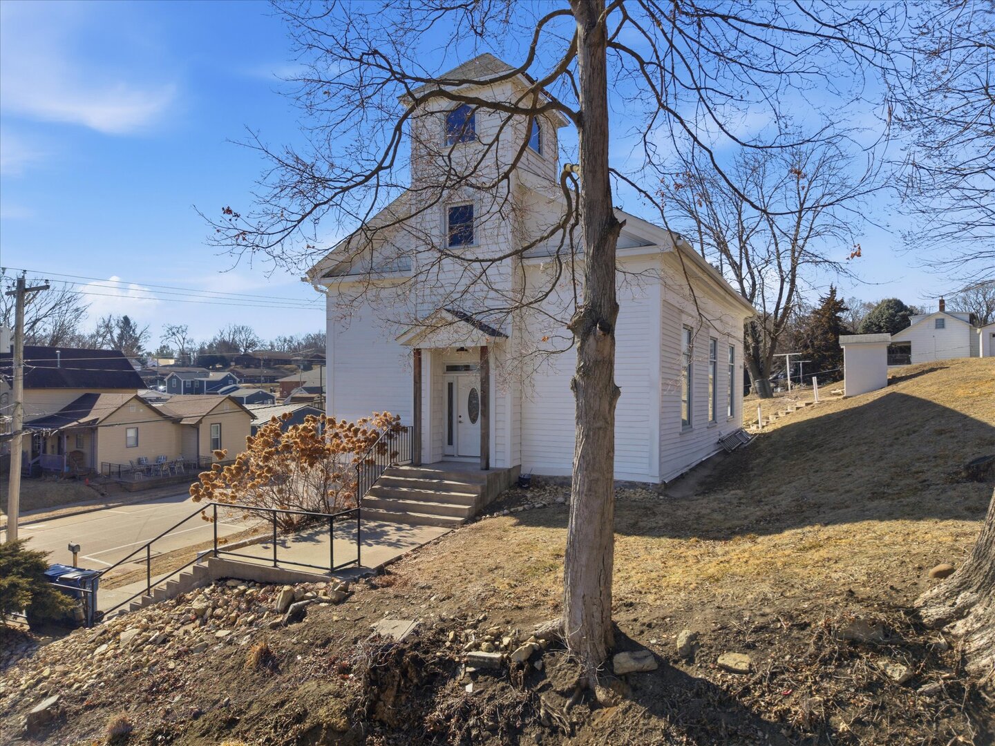 main property photo 2