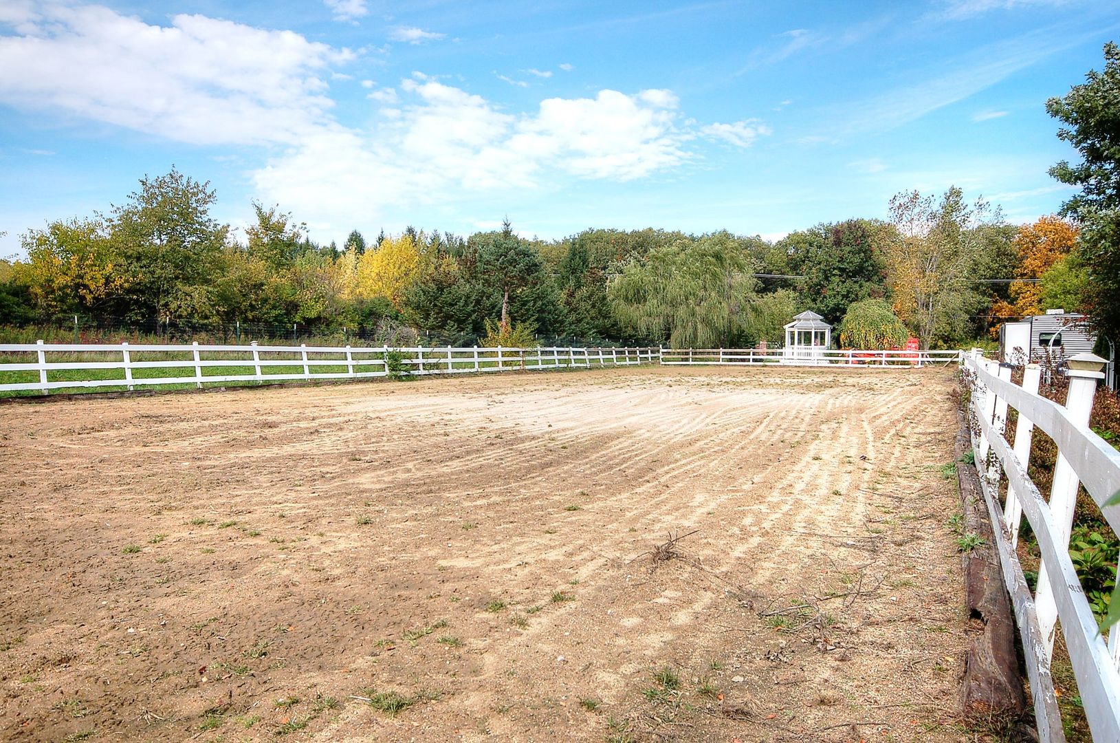 main property photo 17
