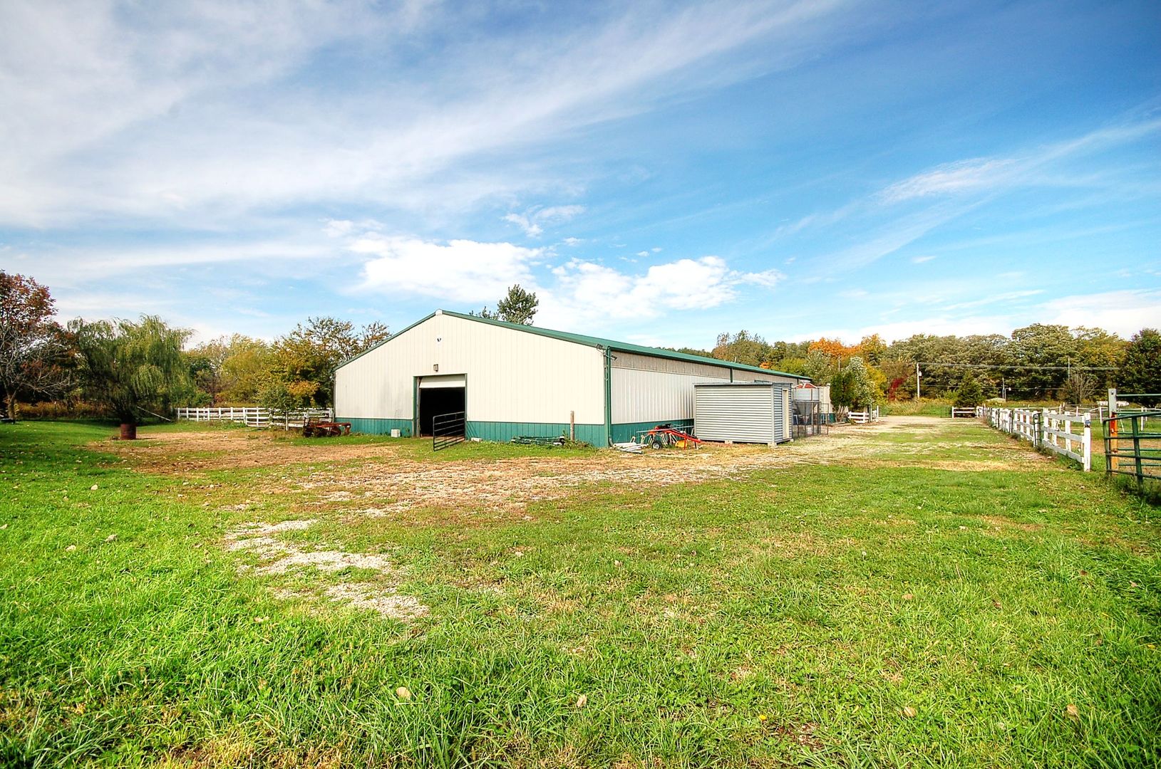 main property photo 23