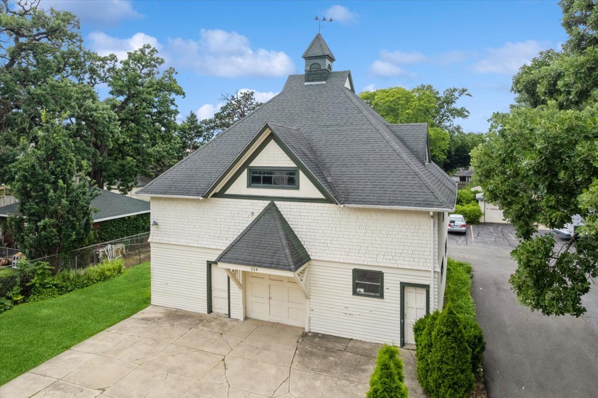 main property photo 27