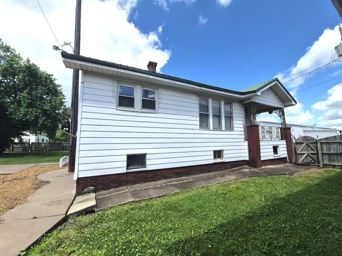 main property photo 7