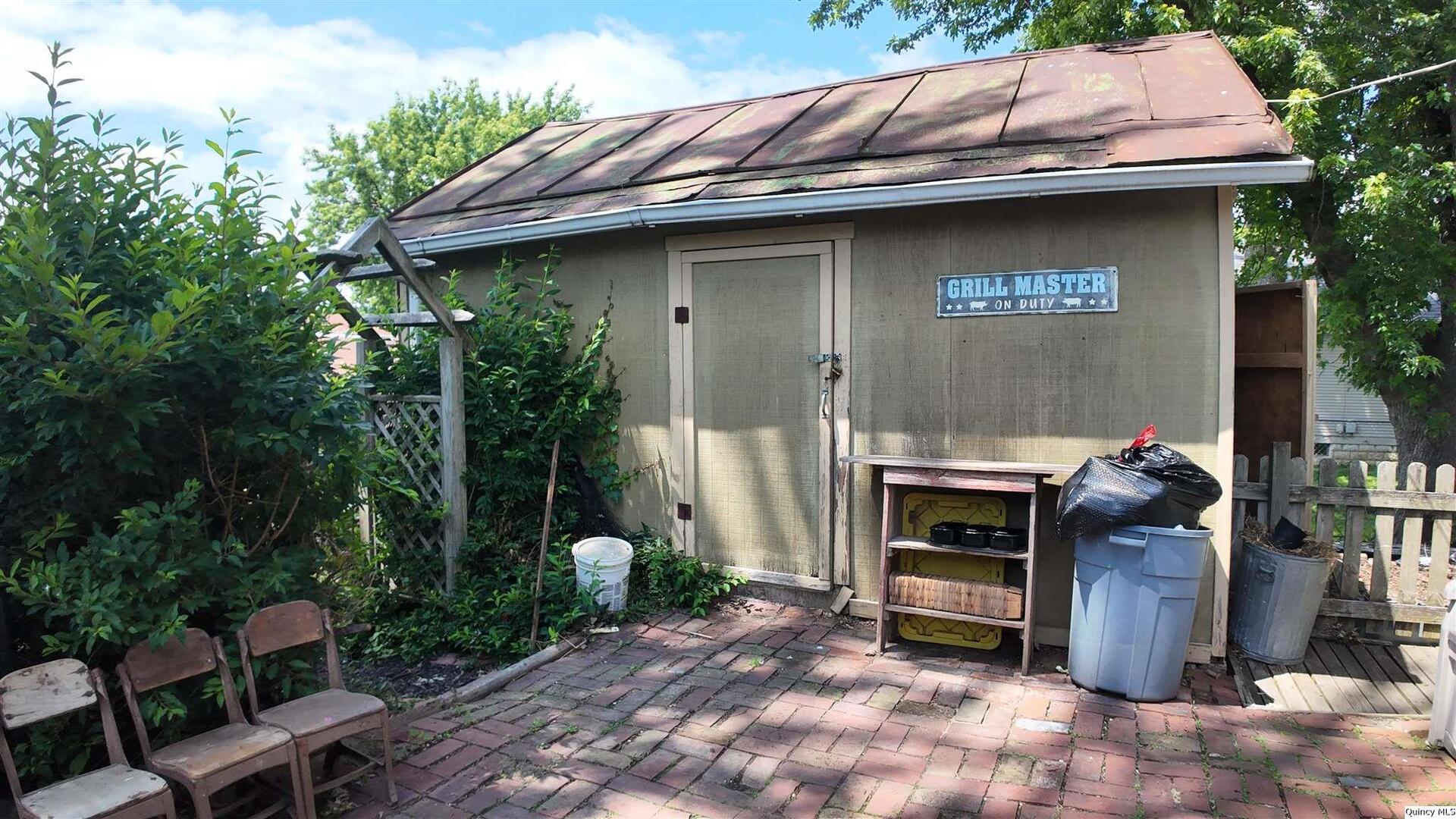 main property photo 18