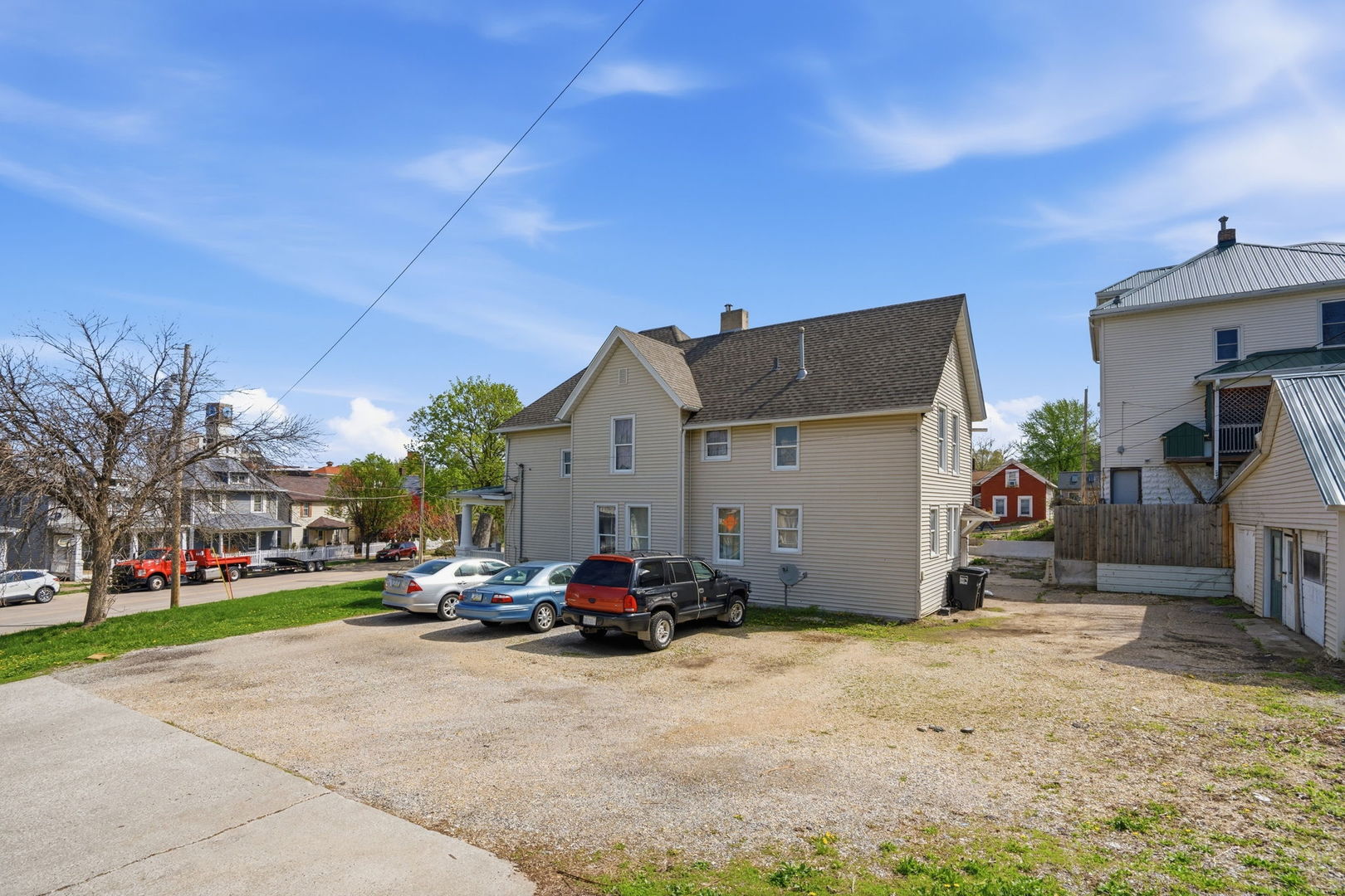 main property photo 9