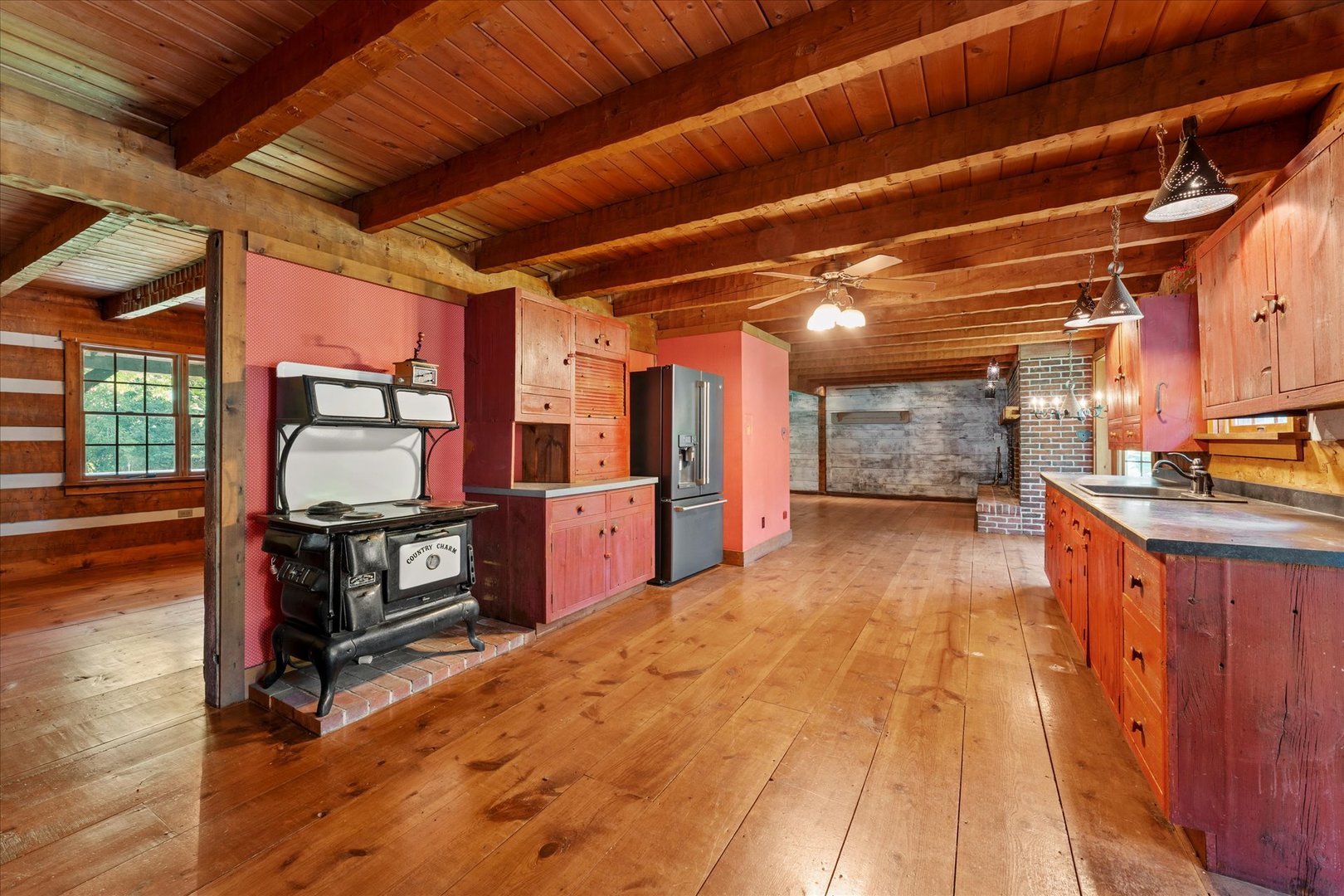 main property photo 16