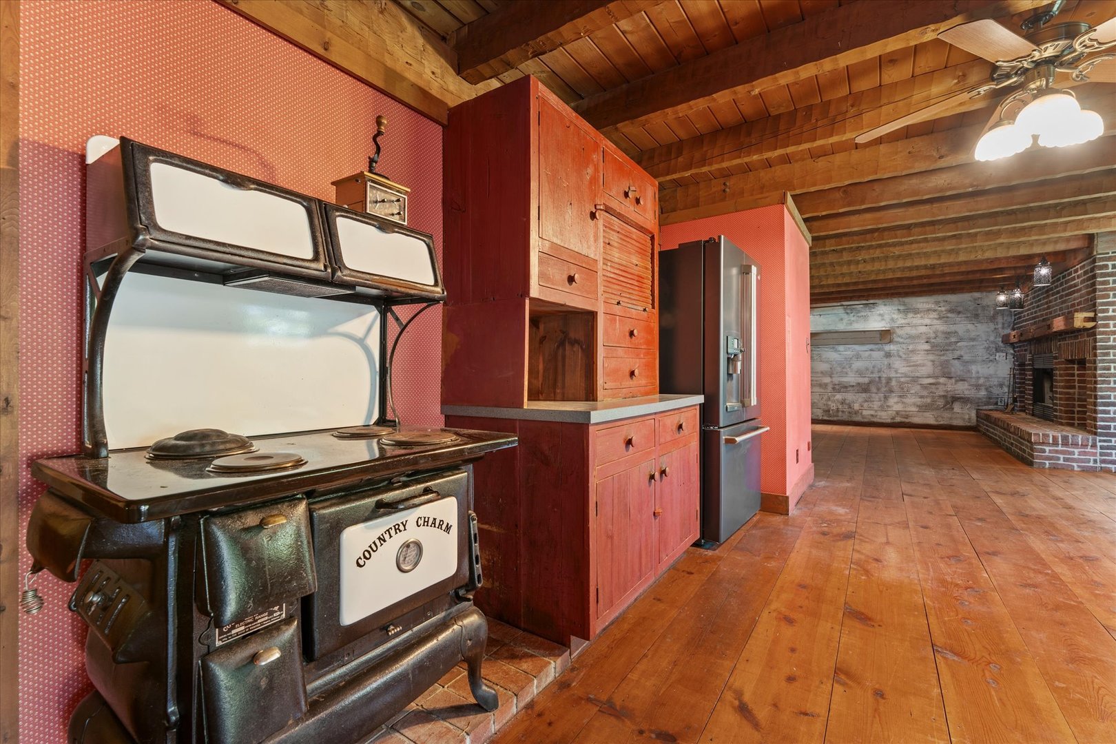 main property photo 17
