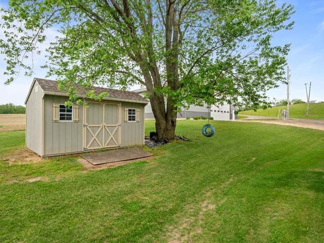main property photo 46