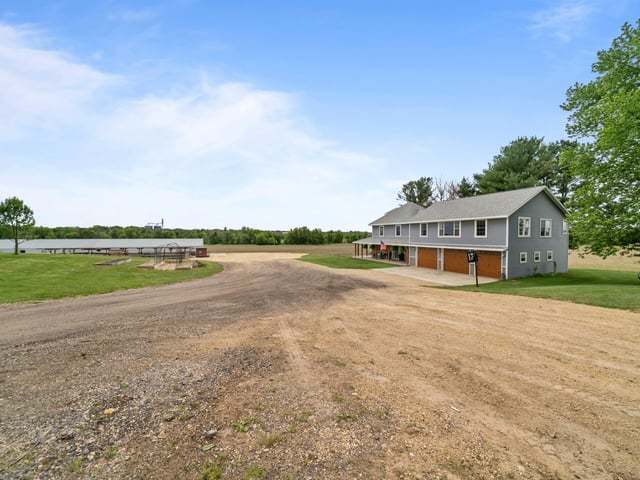 main property photo 48