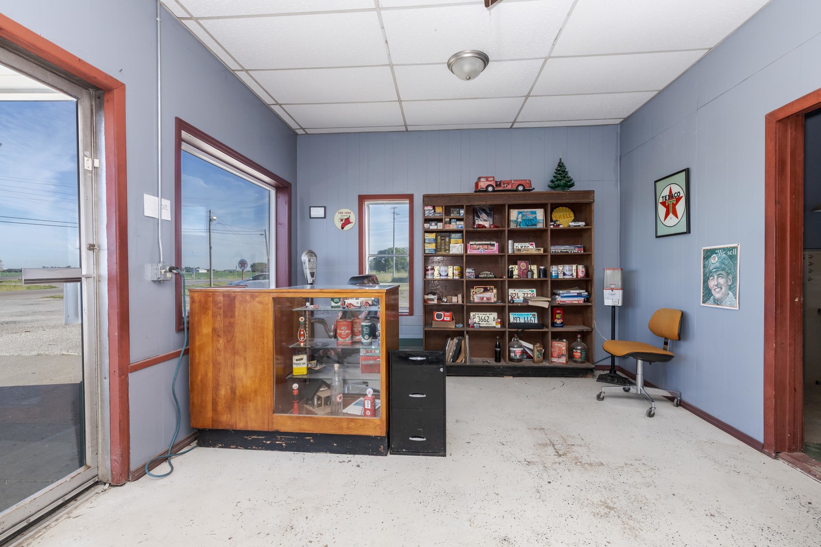 main property photo 8