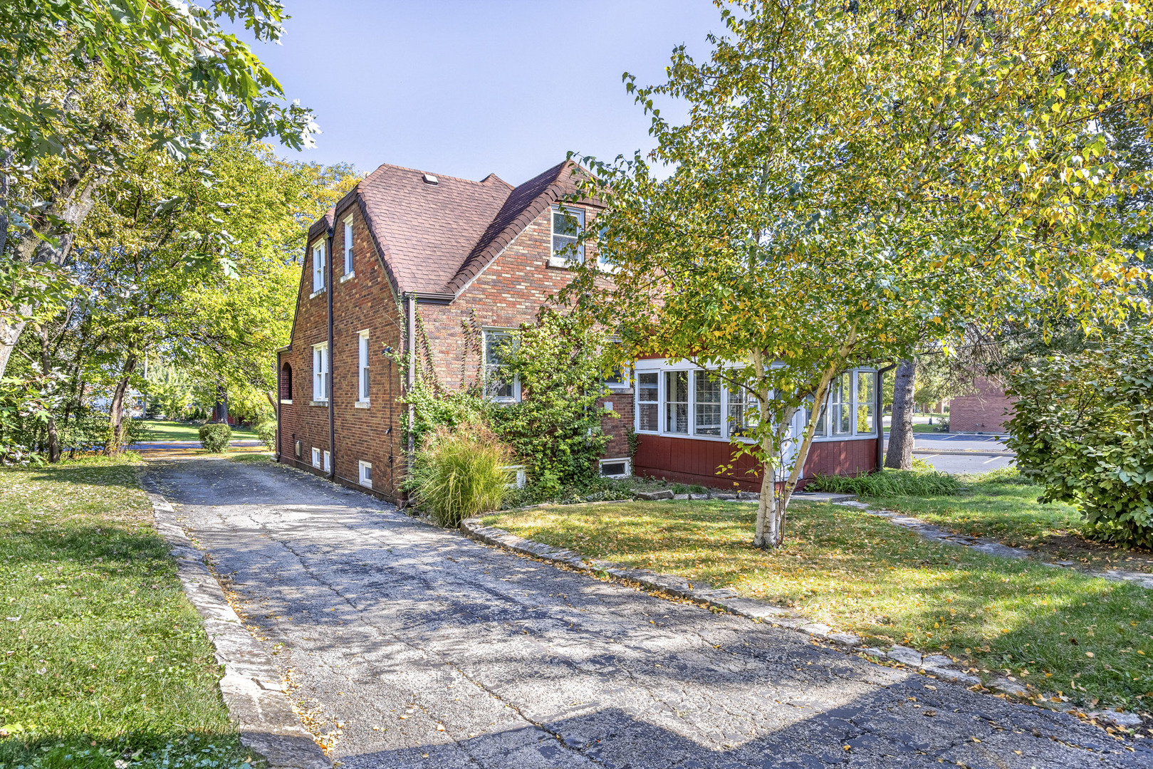 main property photo 38