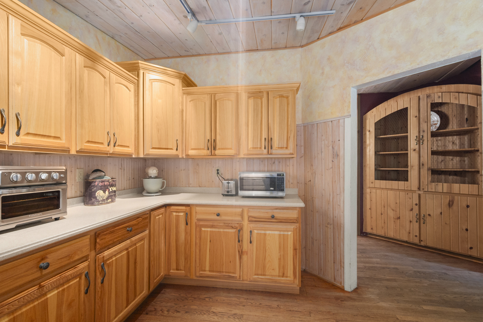 main property photo 9