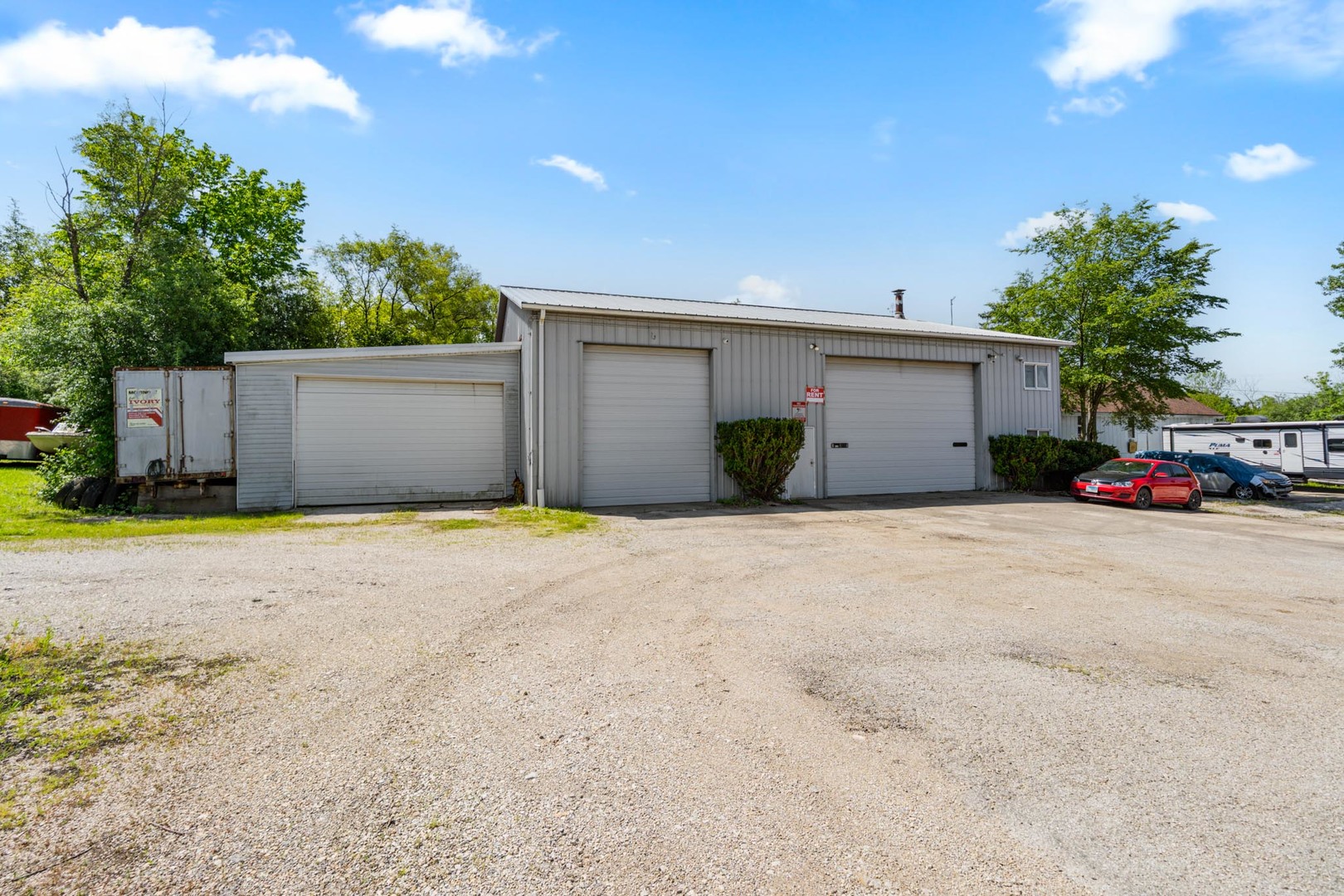 main property photo 14