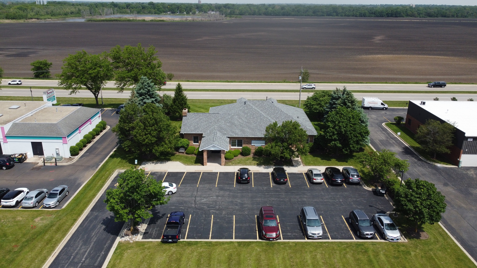 main property photo 2