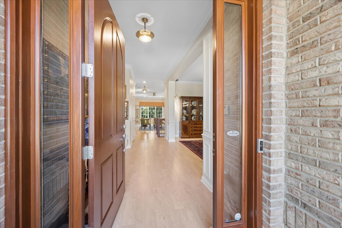 property viewer photo 2