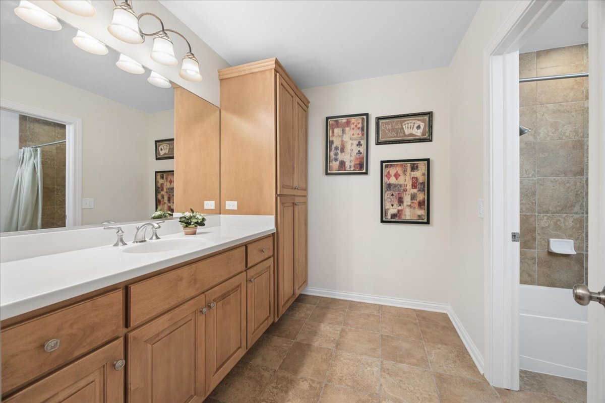 property viewer photo 40
