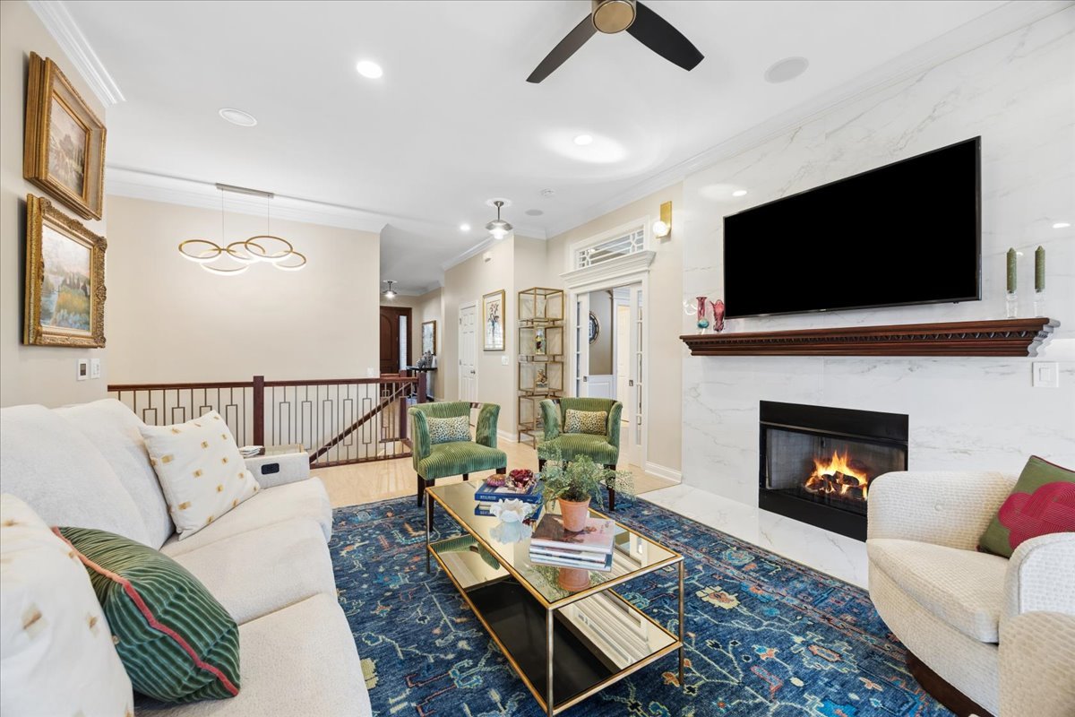 property viewer photo 6