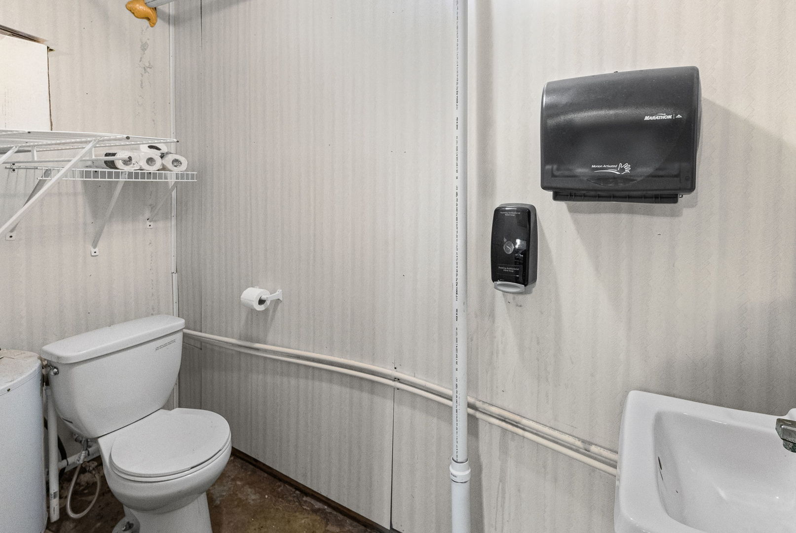 main property photo 41