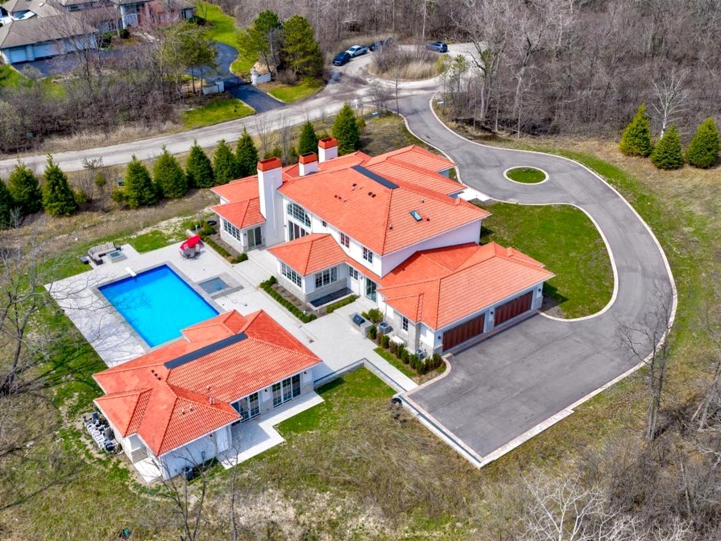 main property photo 2