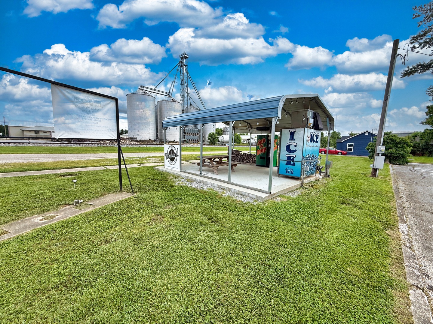 main property photo 17
