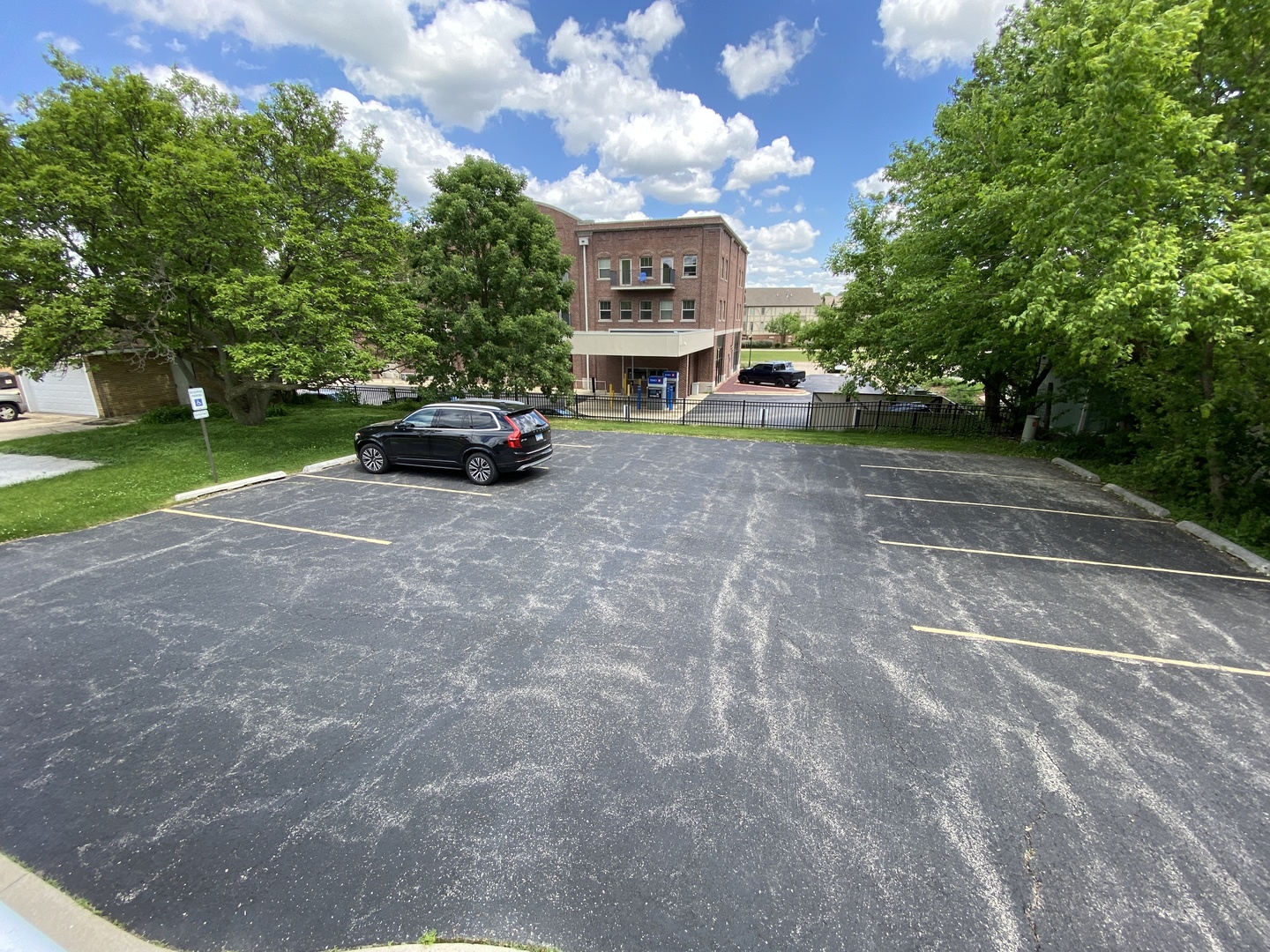 main property photo 10