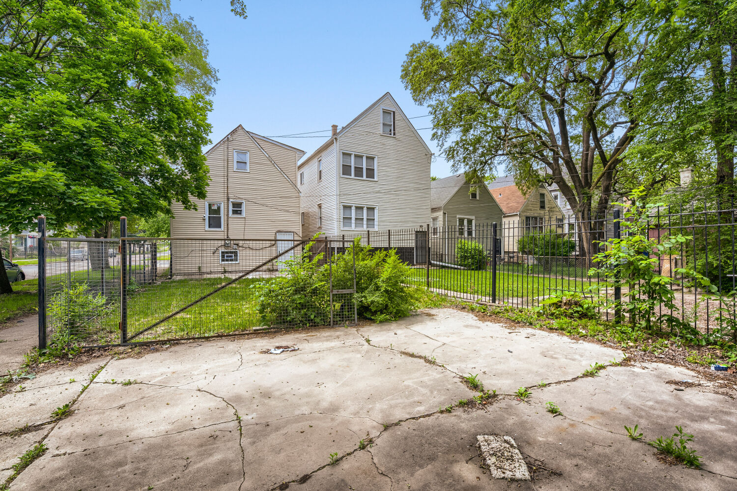 main property photo 27