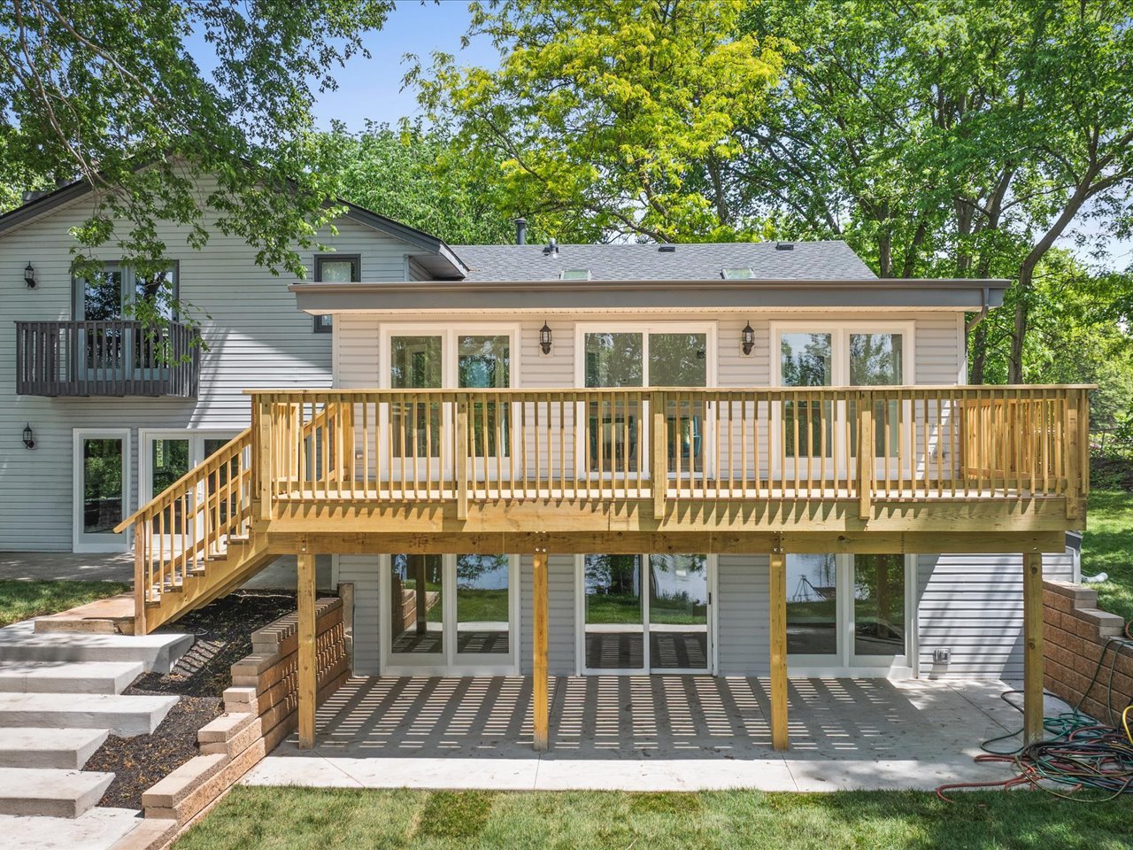 main property photo 70
