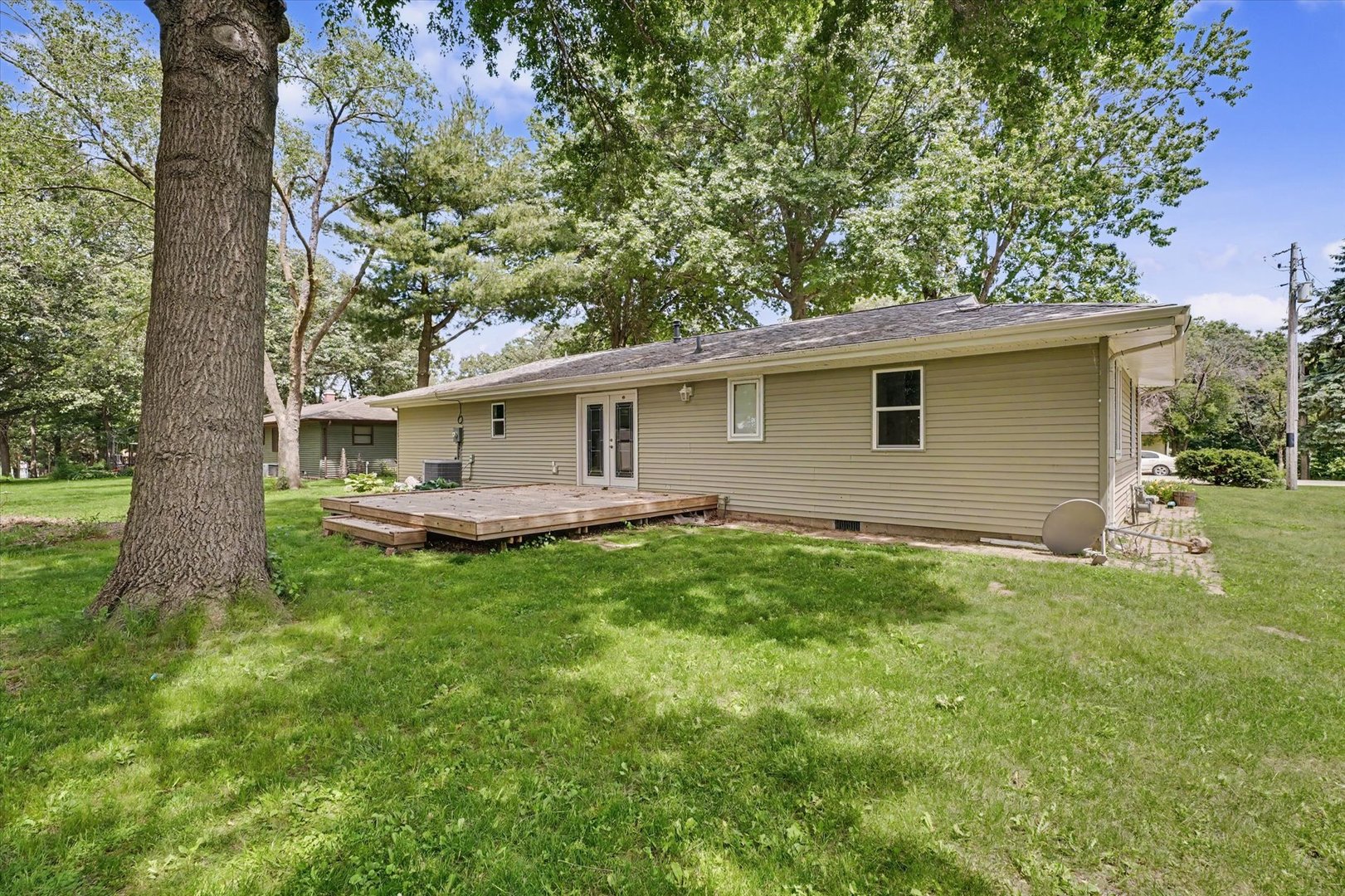 main property photo 19