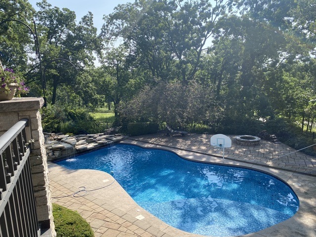 main property photo 37