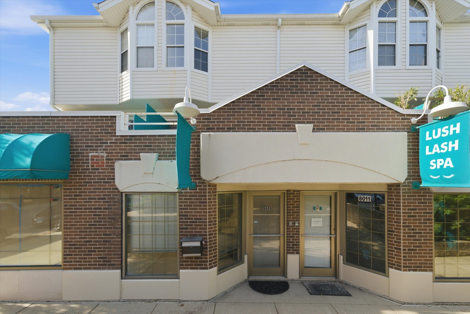 main property photo 30