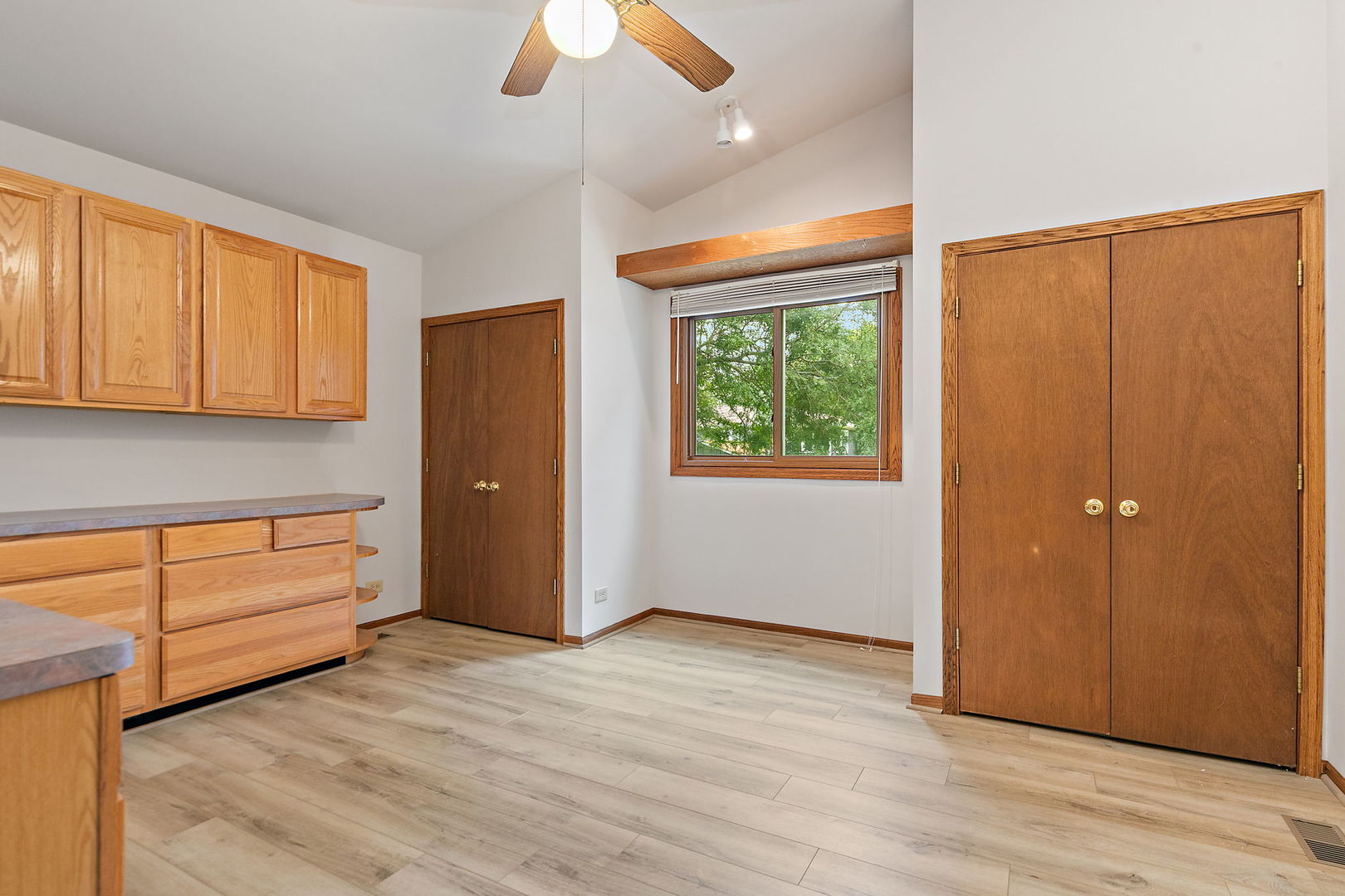 property viewer photo 10