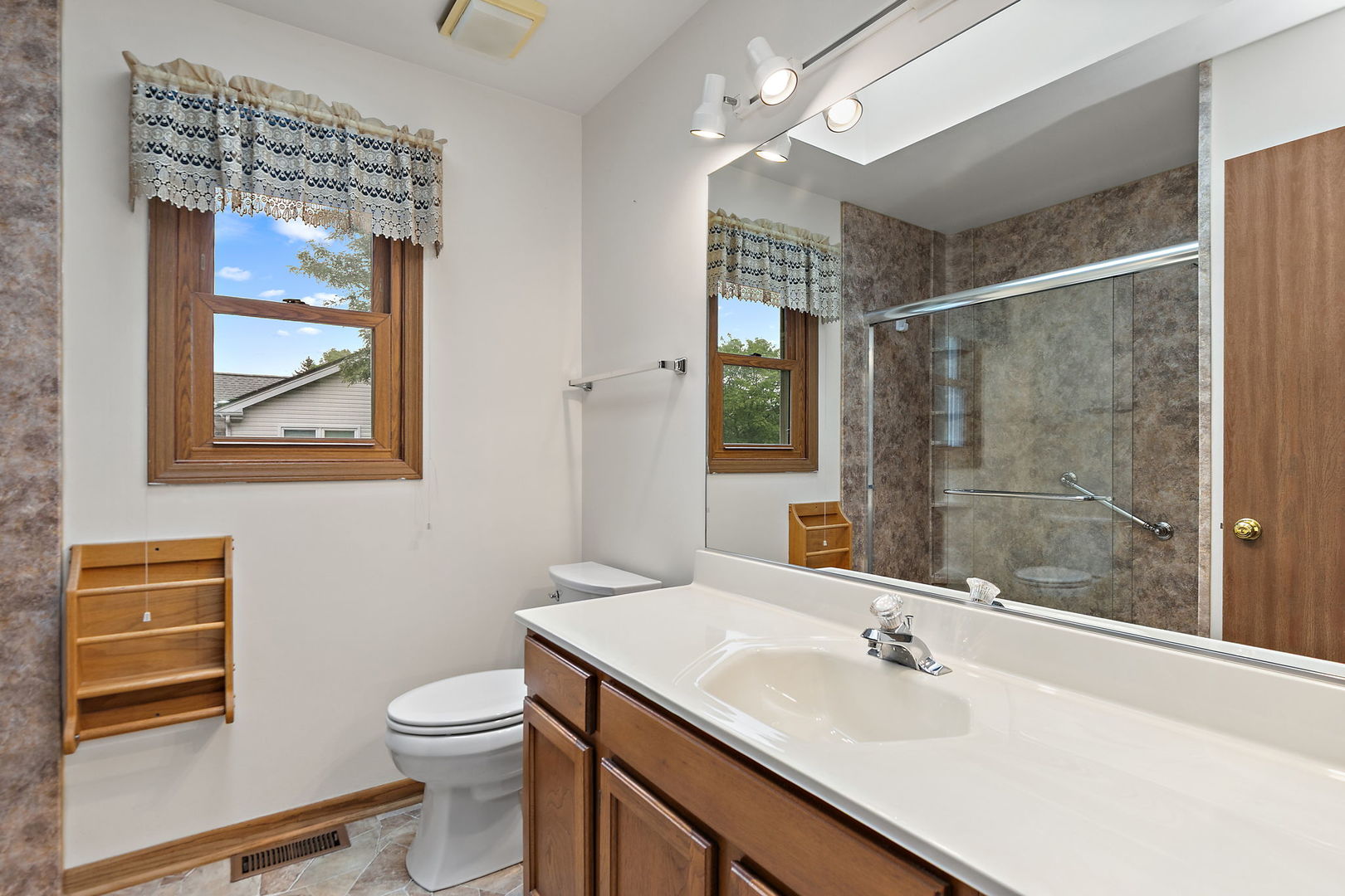 property viewer photo 19