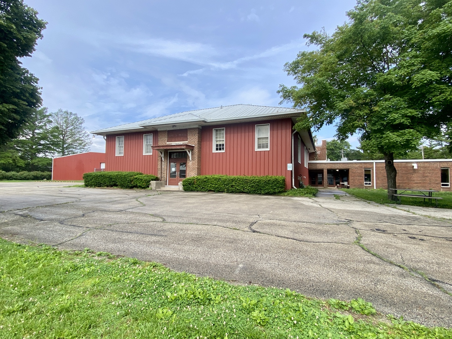 main property photo 6