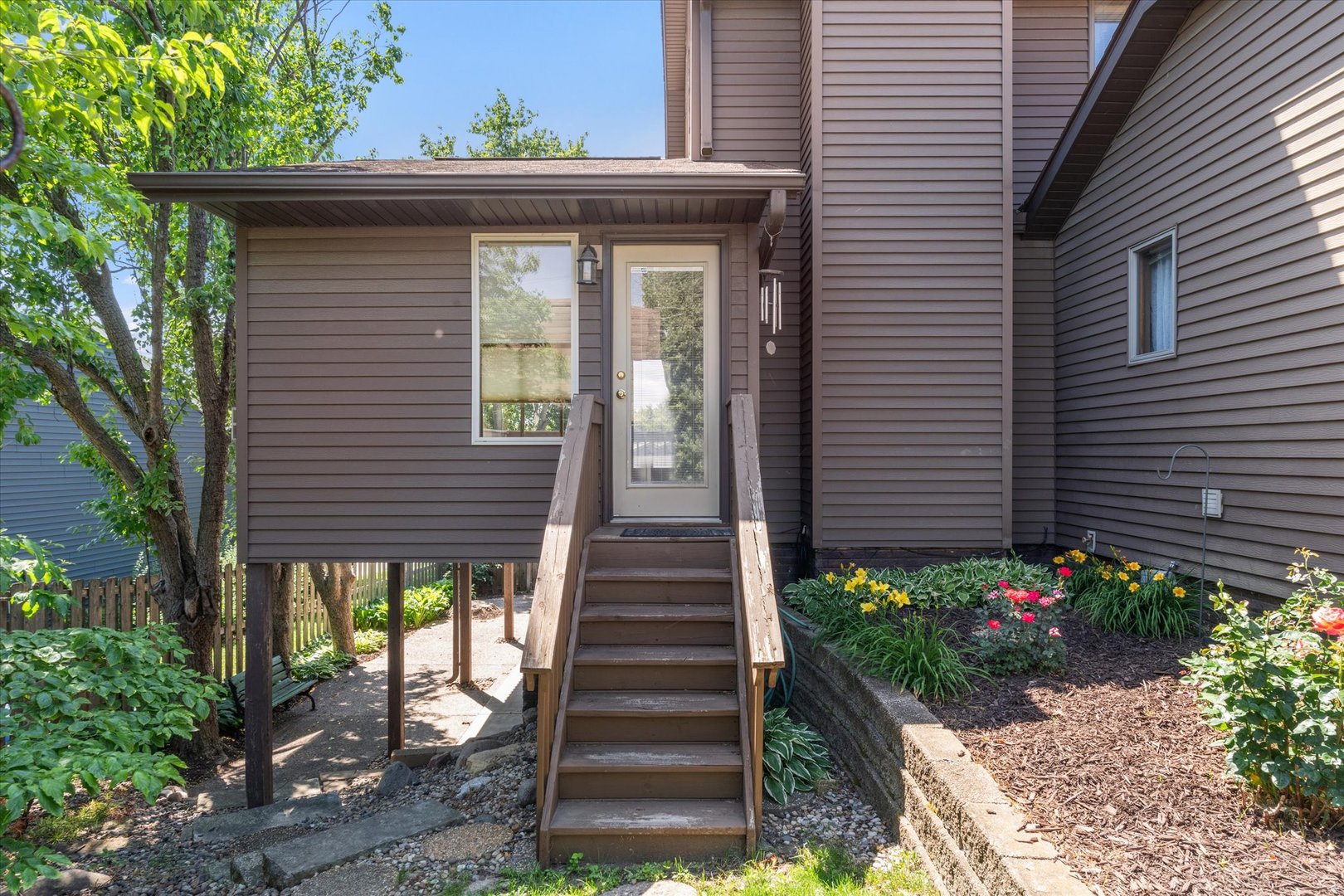 main property photo 14