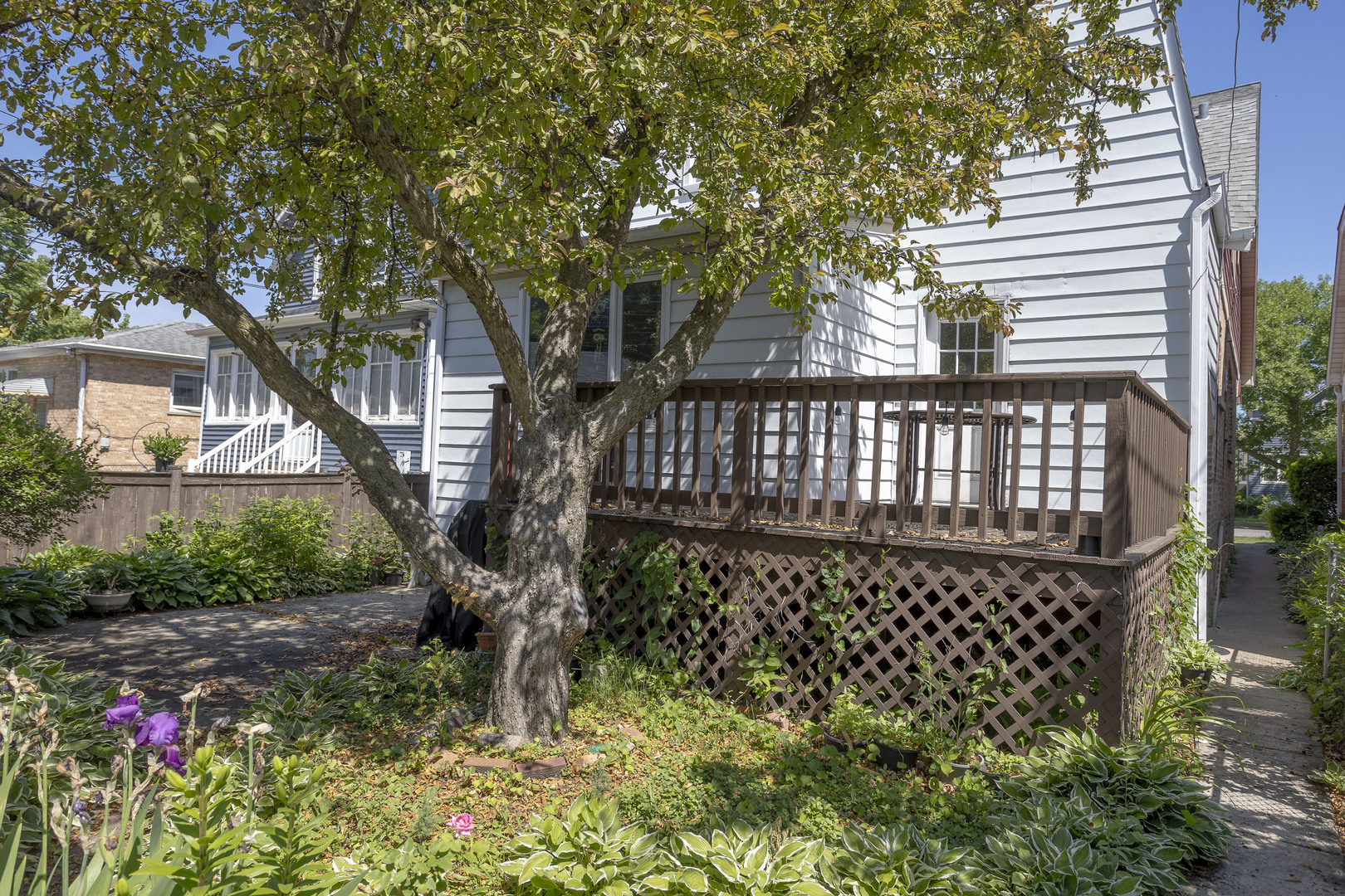 main property photo 39