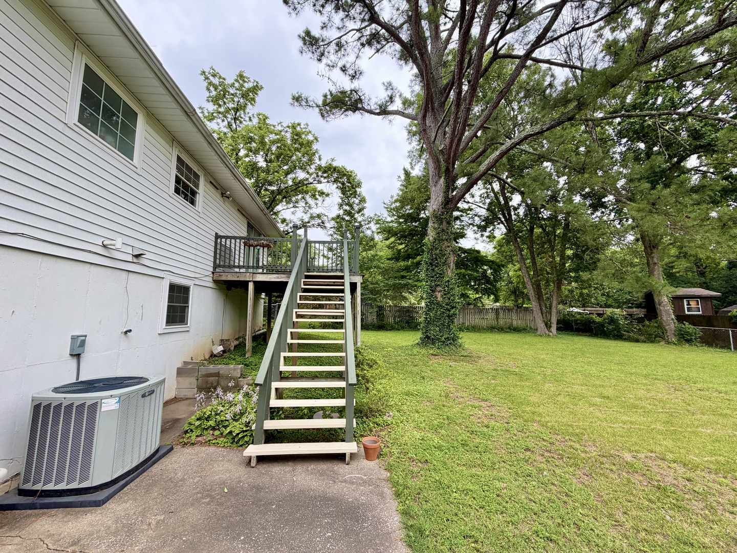 main property photo 36