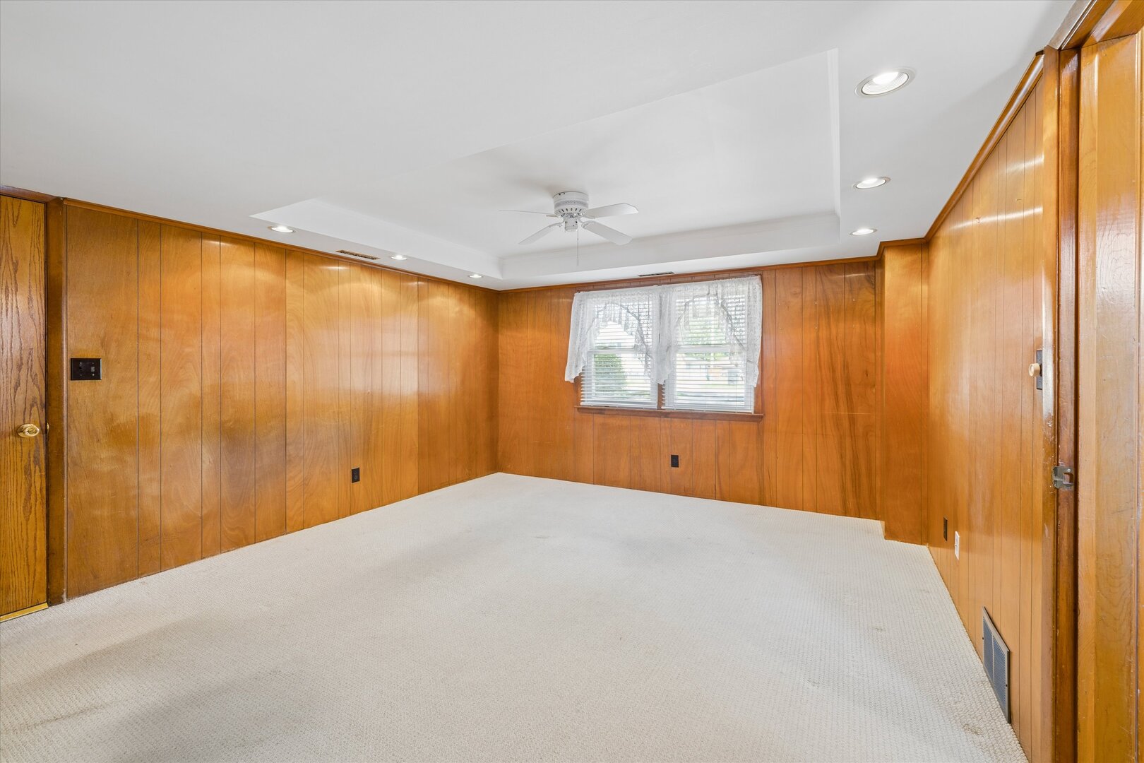 property viewer photo 16