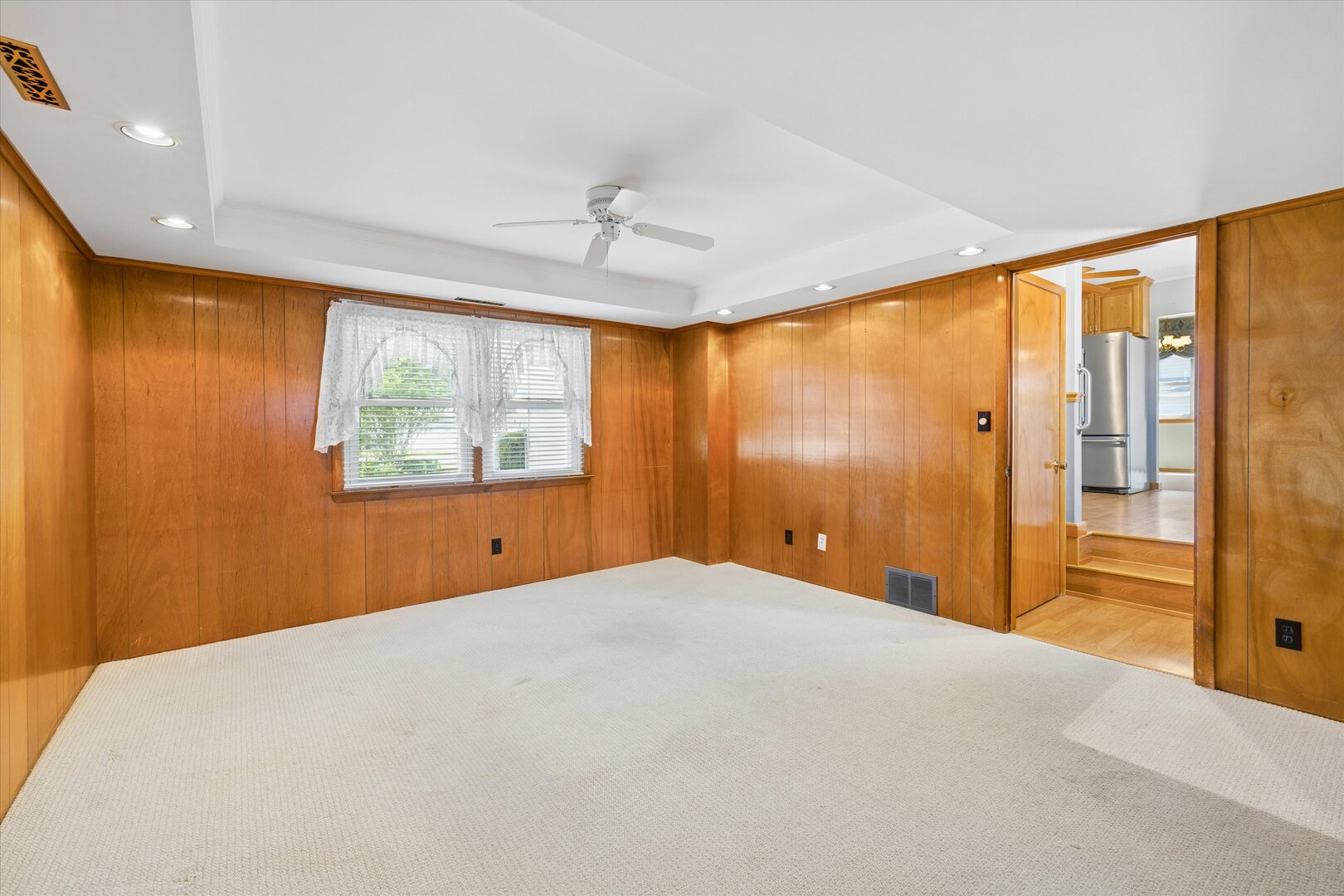 property viewer photo 19