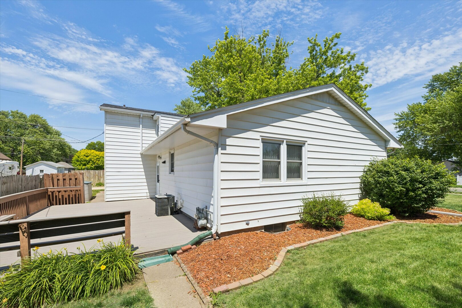 property viewer photo 3