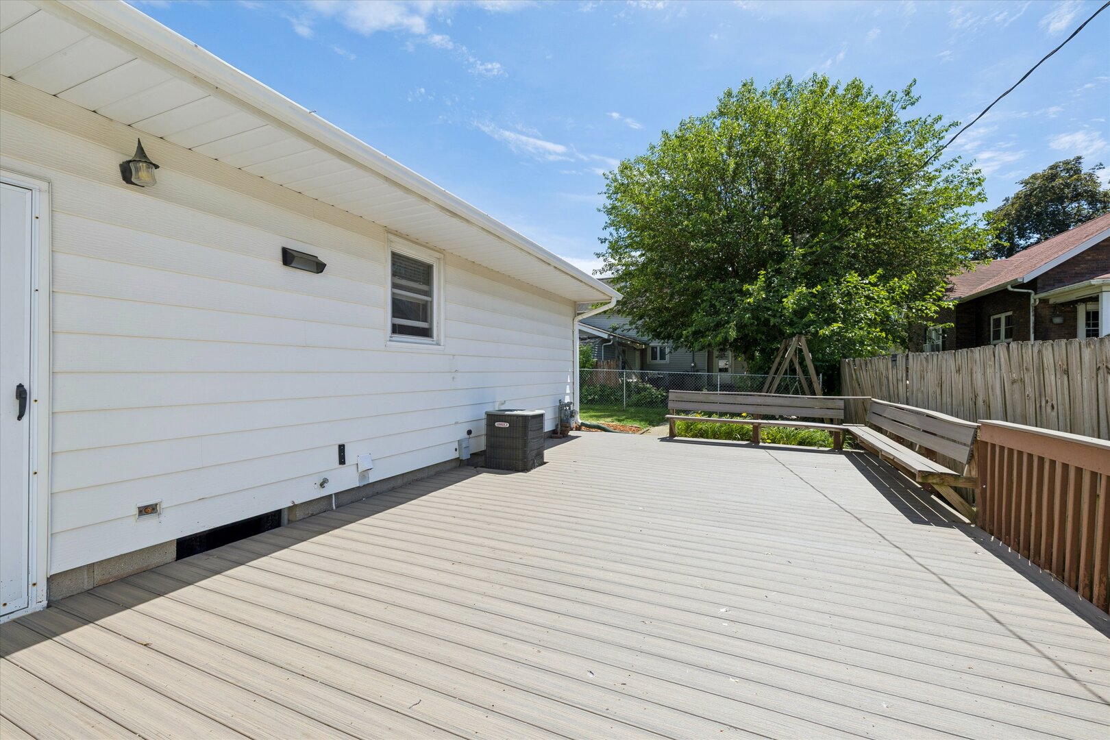 property viewer photo 5