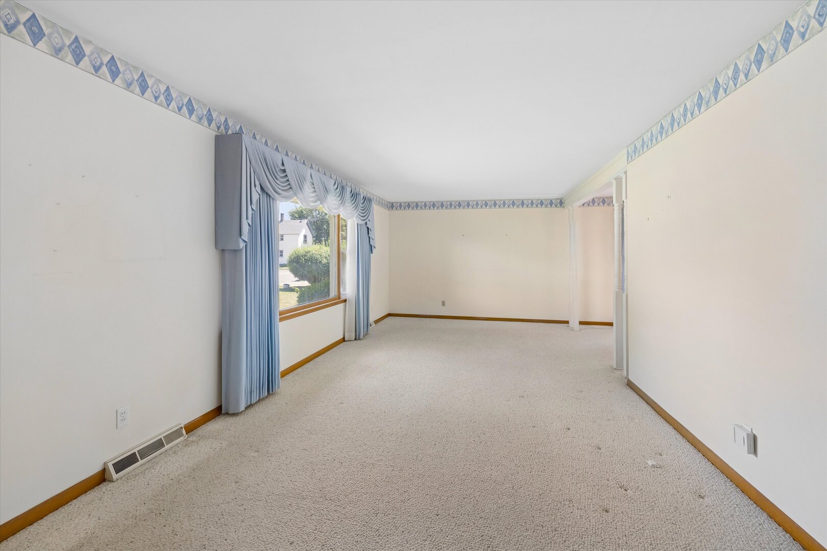 property viewer photo 7