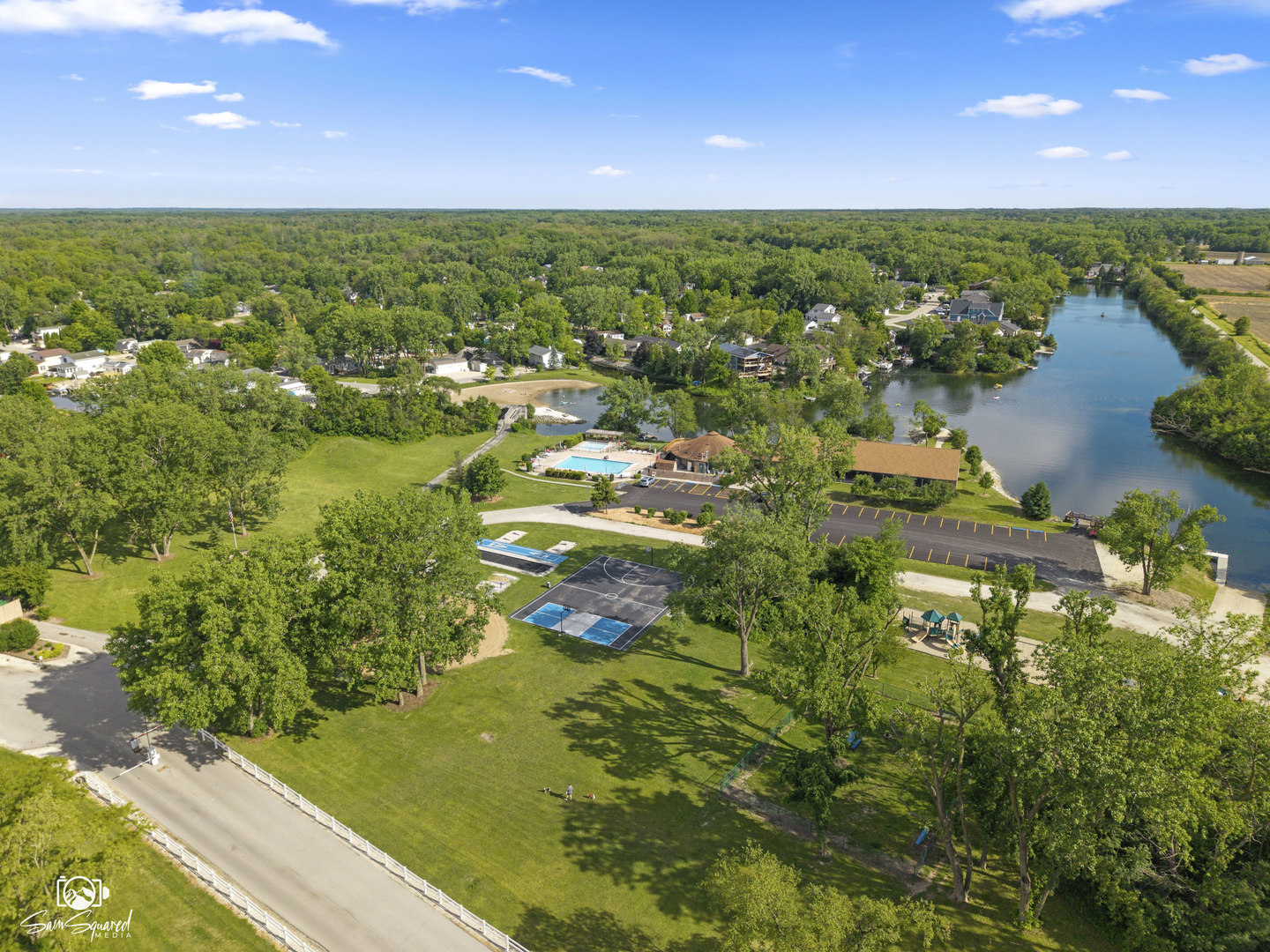 main property photo 45