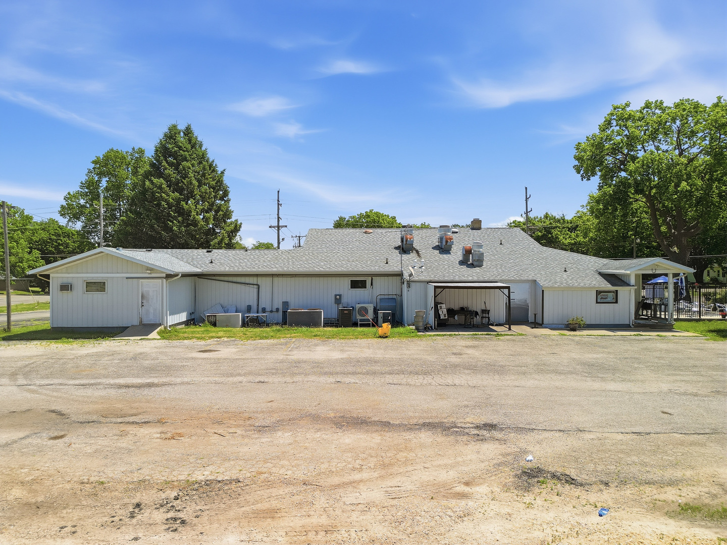 main property photo 12