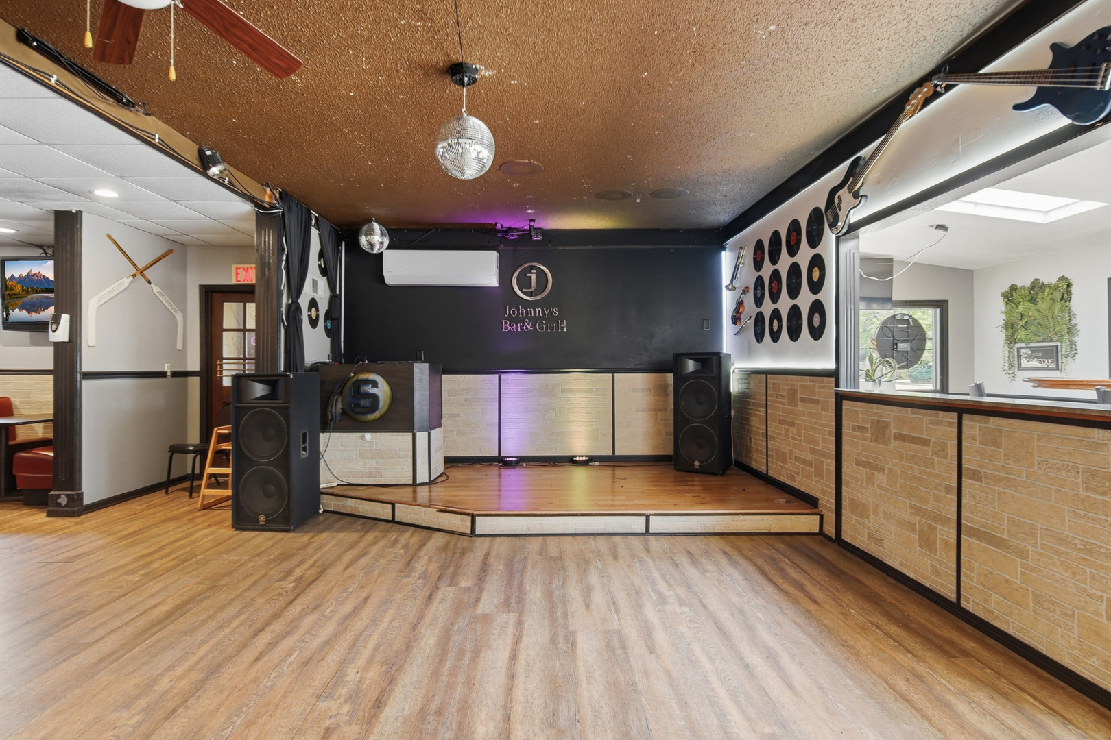 main property photo 26