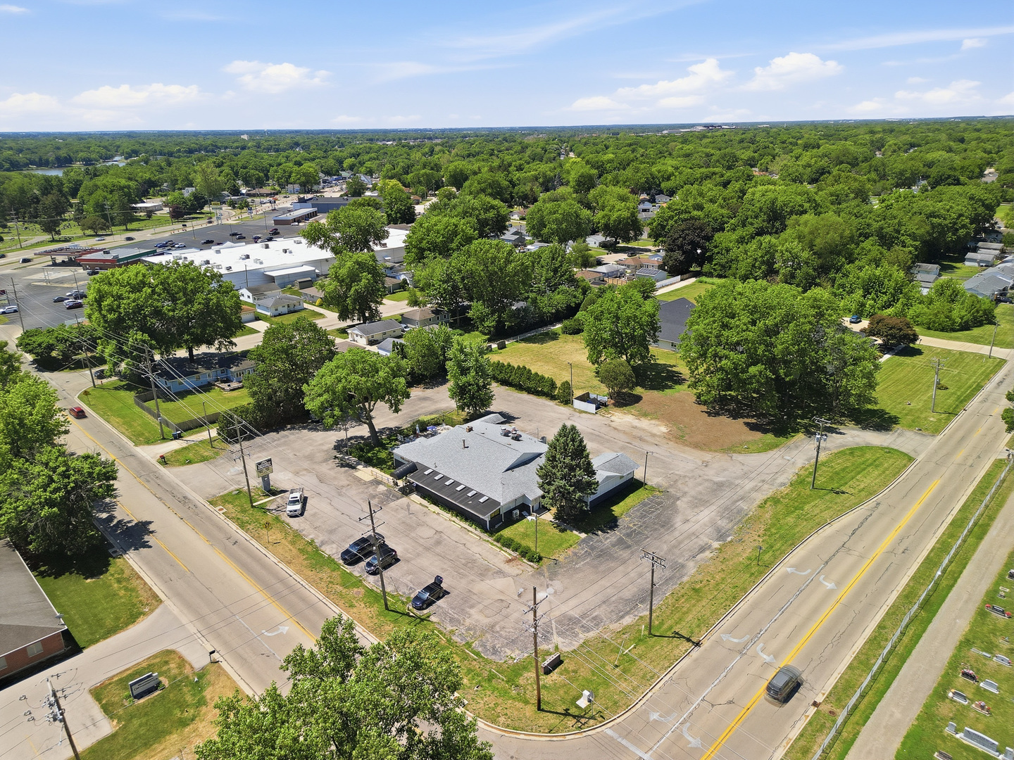 main property photo 34