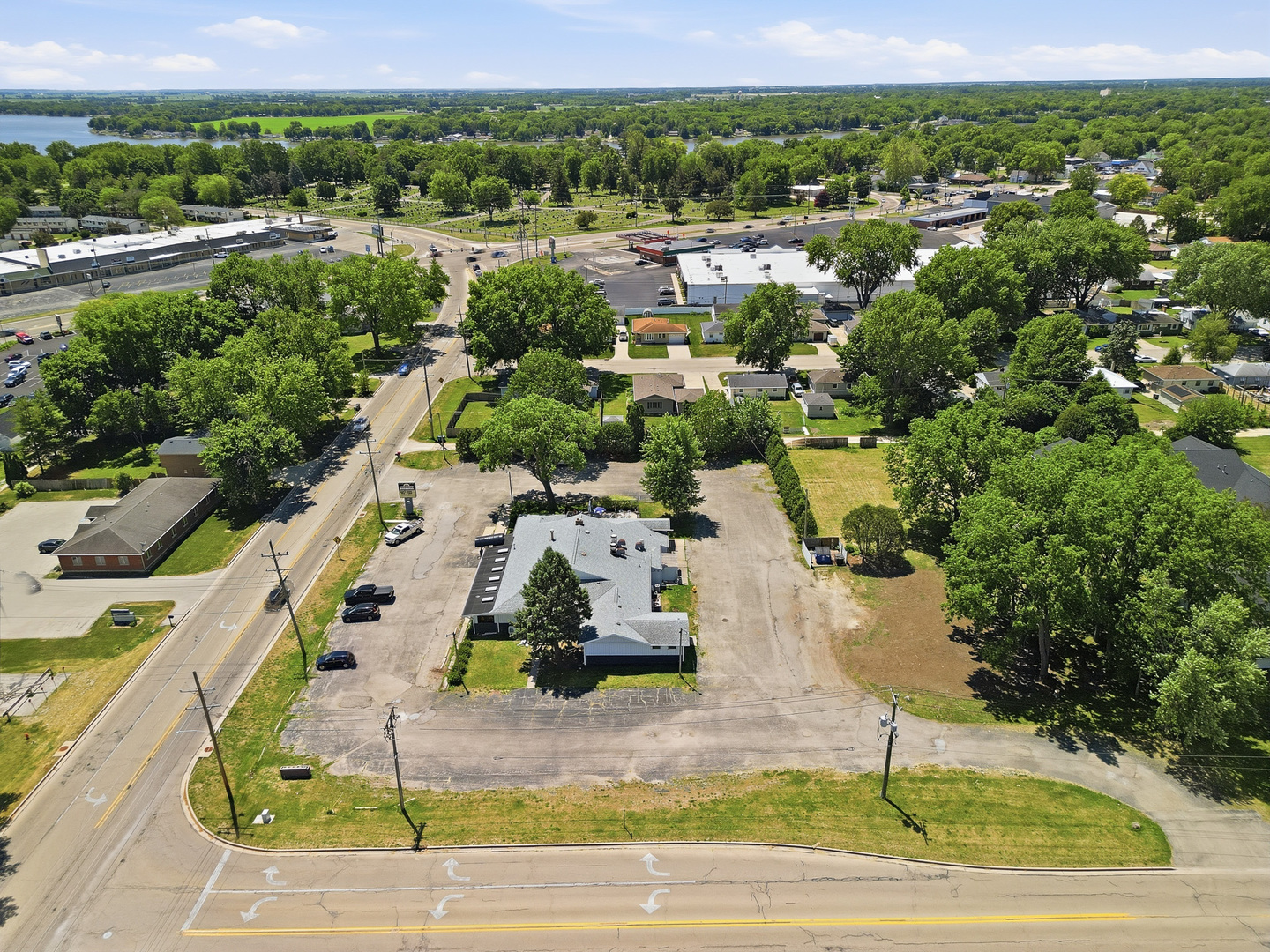 main property photo 35