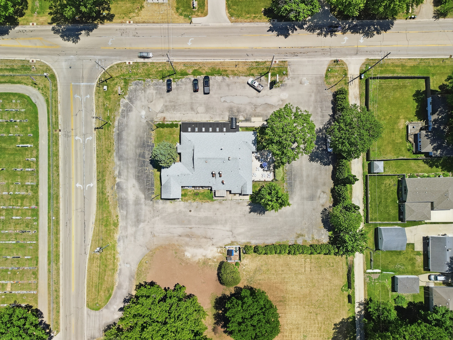 main property photo 41