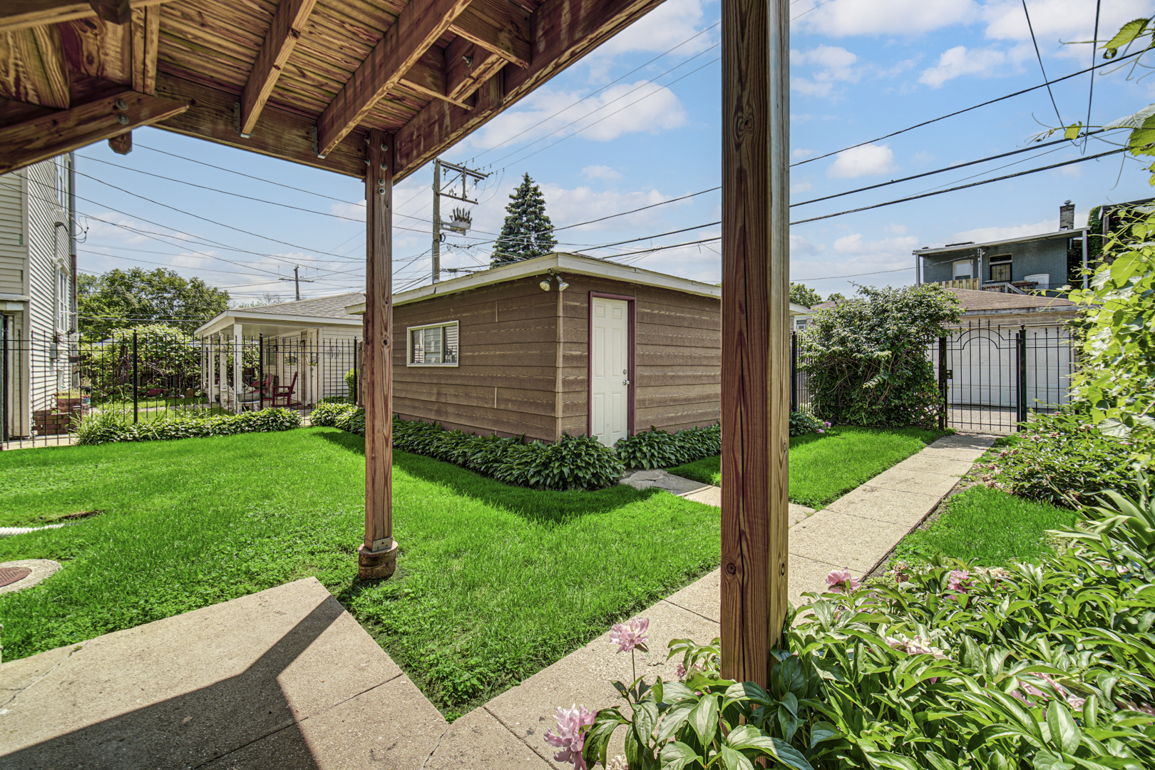 main property photo 22
