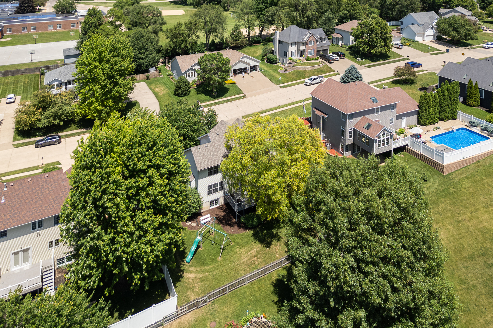 main property photo 49