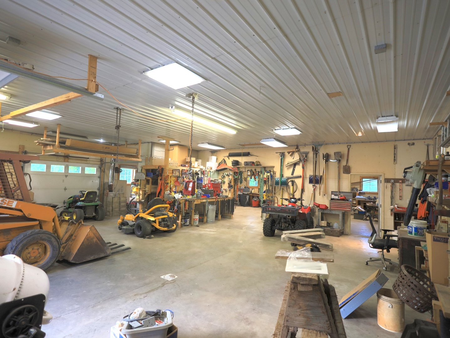 main property photo 89