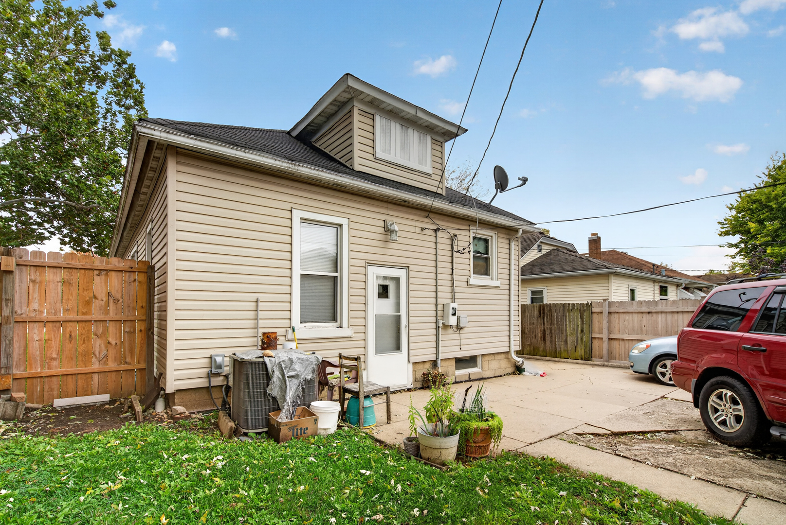 main property photo 3